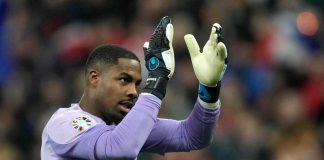 Il Manchester United offre 50 milioni per Maignan