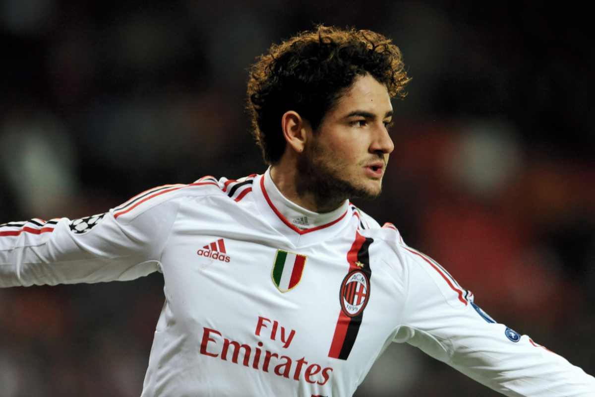 Pato con la maglia del Milan