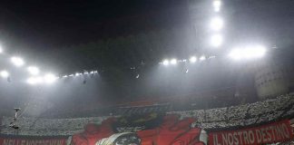 Curva Sud Milan striscione Napoli