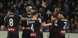 I giocatori del Milan esultano dopo un gol al Napoli, ma una discussione rovina tutto