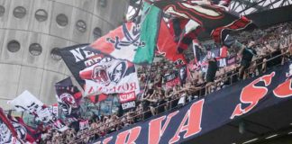 Milan Napoli striscione